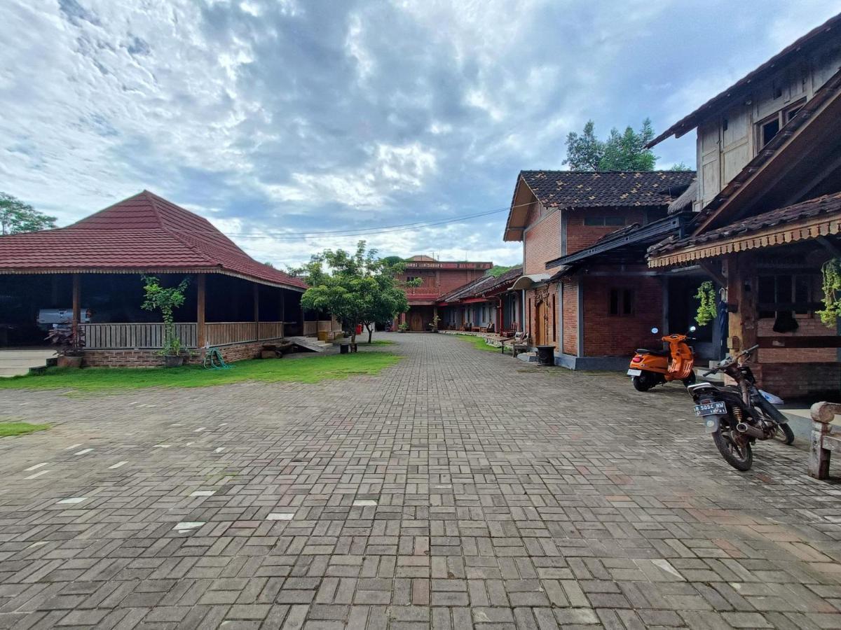 Jogo Segoro Homestay Mitra Reddoorz Near Pantai Sundak Gunungkidul Ngandong 외부 사진